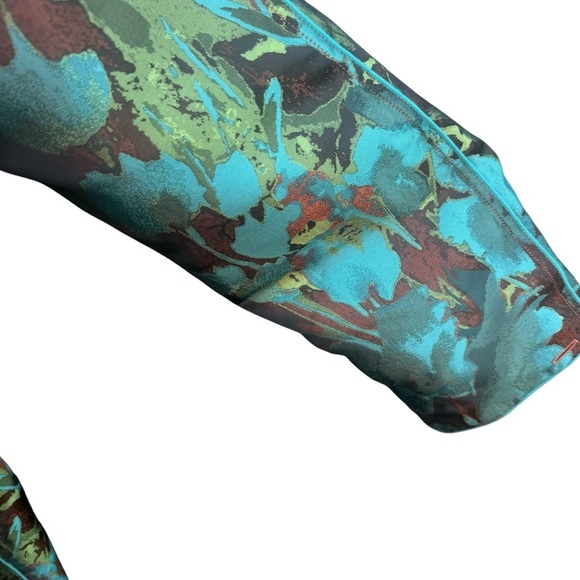 Reversible Parisian Hooded Rain Coat - Picture 14 of 15